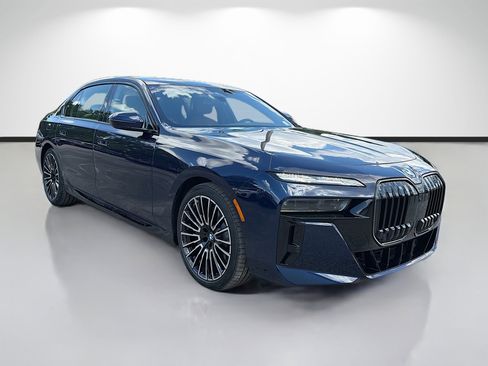 New 2026 BMW 760i xDrive w/ Executive Package AWD/4WD image 1