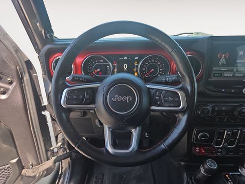 Used 2020 Jeep Gladiator Rubicon AWD/4WD image 12