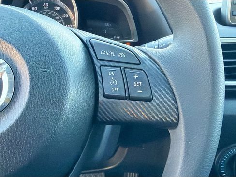 Used 2014 MAZDA MAZDA3 i Sport image 31