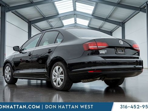 Used 2017 Volkswagen Jetta S image 27