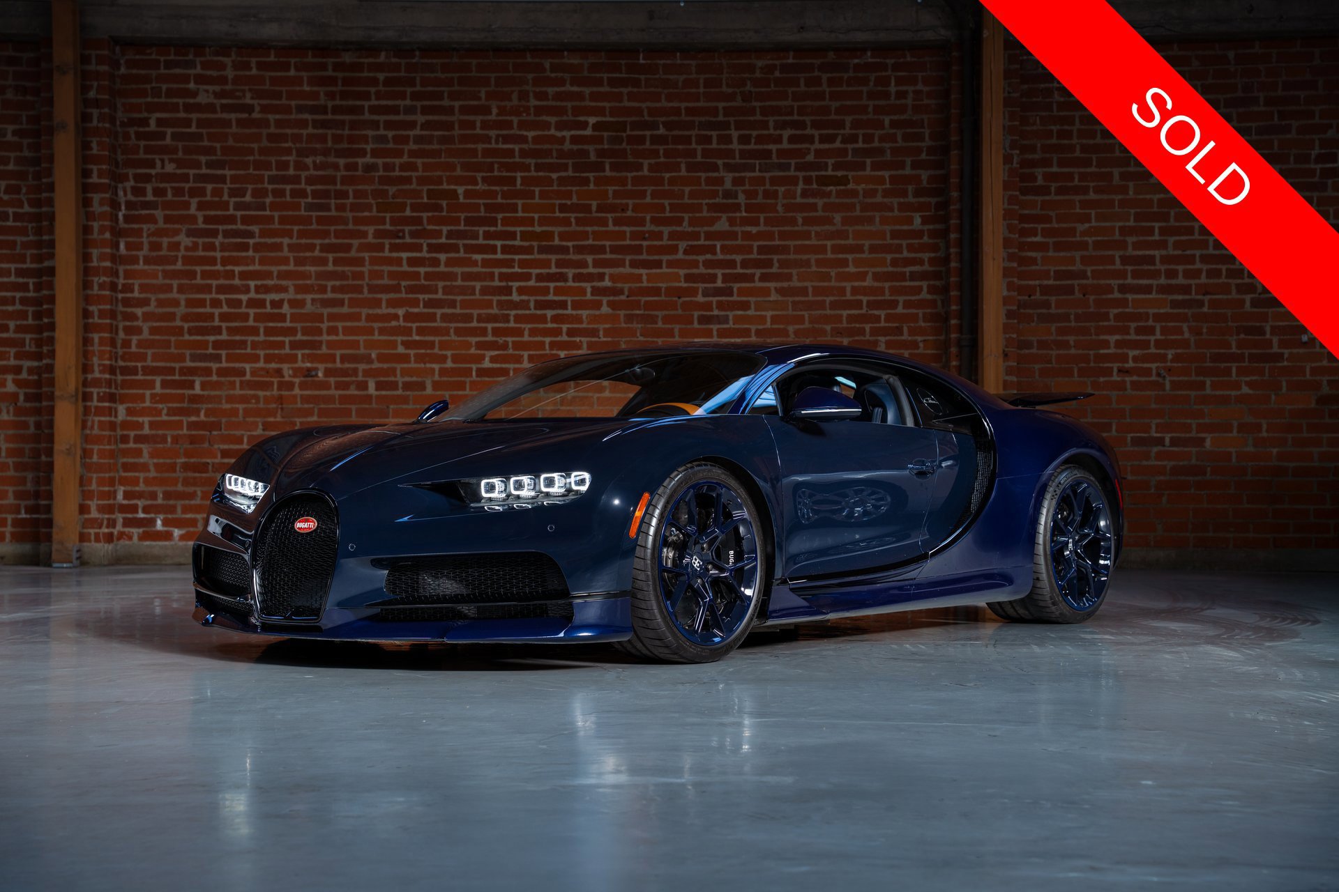 Used 2023 Bugatti Chiron AWD/4WD image 1