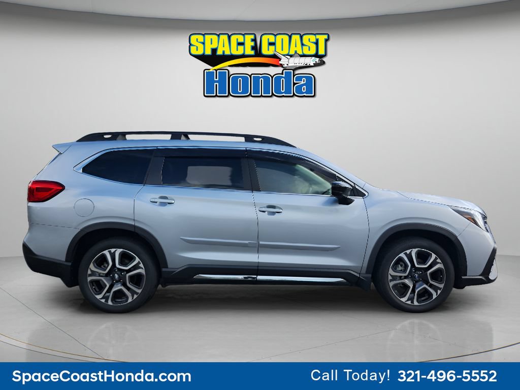 Used 2024 Subaru Ascent Limited w/ Technology Package AWD/4WD image 2