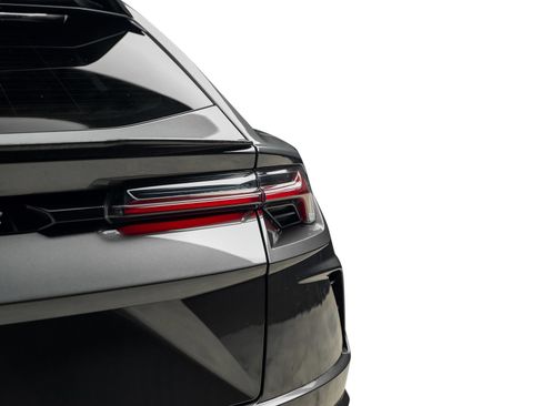 Used 2019 Lamborghini Urus AWD/4WD image 15