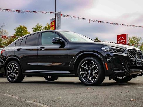 Used 2023 BMW X4 xDrive30i w/ M Sport Package image 19