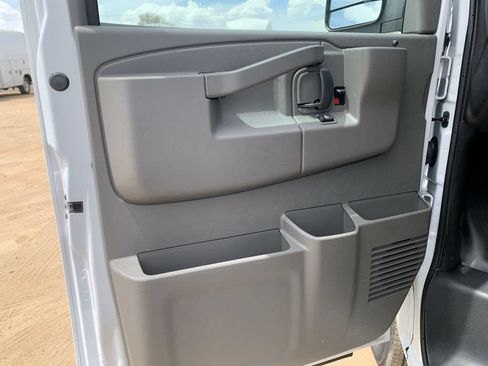 New 2026 Chevrolet Express 2500 w/ Driver Convenience Package RWD image 20