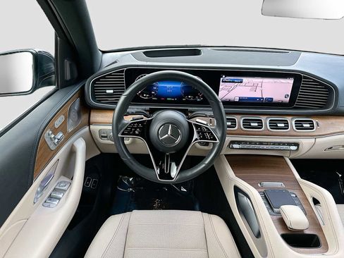 Used 2024 Mercedes-Benz GLE 450e 4MATIC image 24