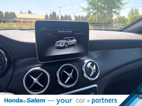 Used 2019 Mercedes-Benz GLA 250 4MATIC image 16