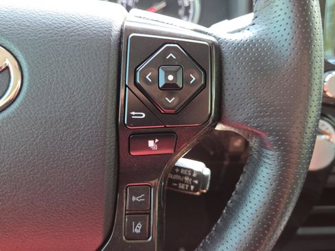 Certified 2024 Toyota 4Runner TRD Off-Road Premium w/ Moonroof Package AWD/4WD image 27