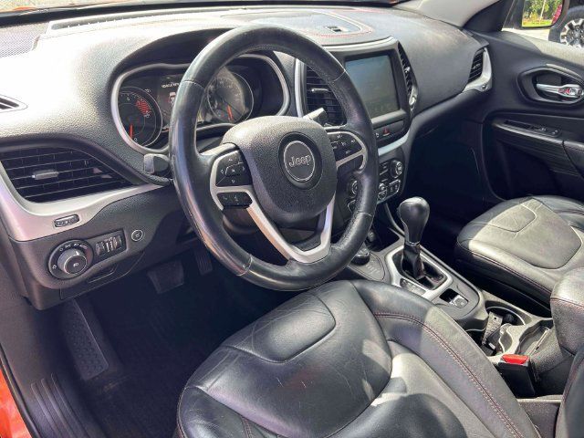Used 2016 Jeep Cherokee Trailhawk w/ Comfort/Convenience Group AWD/4WD image 7