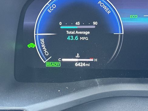 Certified 2026 Toyota Camry XLE AWD/4WD image 24