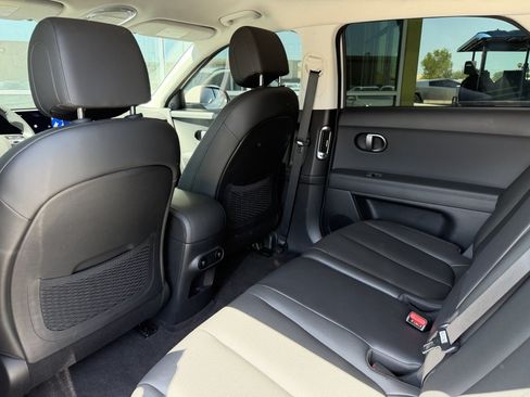 Used 2025 Hyundai Ioniq 5 SEL RWD image 32