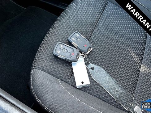 Used 2023 GMC Acadia SLE image 34