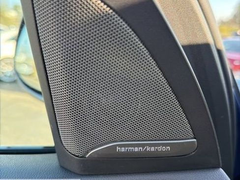 Used 2019 BMW X5 xDrive50i w/ M Sport Package image 52