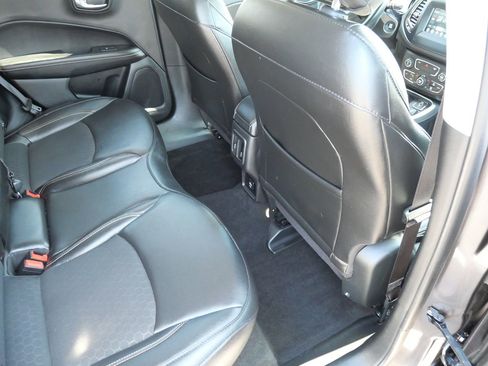 Used 2020 Jeep Compass Latitude AWD/4WD image 29