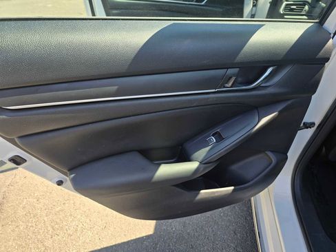 Used 2019 Honda Accord EX image 20