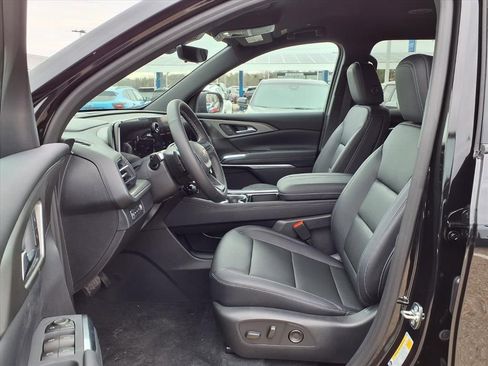 New 2026 Chevrolet Traverse LT w/ Driver Confidence Package AWD/4WD image 15