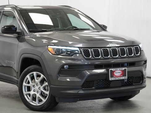 Certified 2023 Jeep Compass Latitude w/ Sun and Sound Group image 3