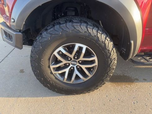 Used 2017 Ford F150 Raptor w/ Equipment Group 802A Luxury image 3