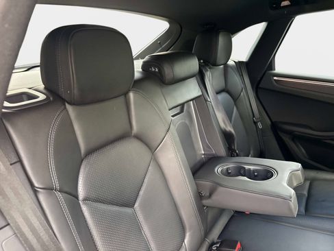 Used 2022 Porsche Macan GTS image 30