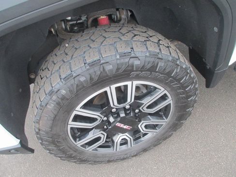 Certified 2021 GMC Sierra 2500 AT4 w/ AT4 Premium Plus Package image 13