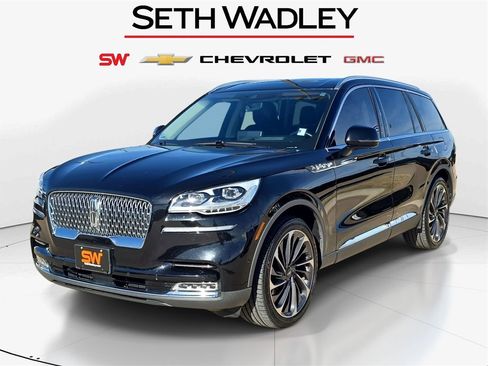 Used 2020 Lincoln Aviator Reserve w/ Equipment Group 202A image 3