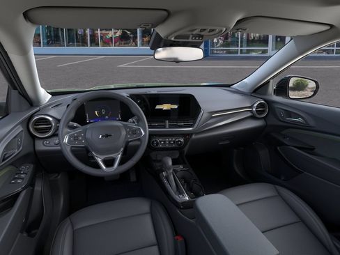 New 2026 Chevrolet Trax ACTIV w/ Sunroof Package FWD image 15