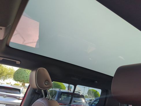 New 2025 Volkswagen ID. Buzz Pro S Plus image 29