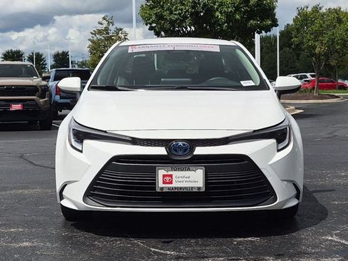 Certified 2025 Toyota Corolla LE FWD image 5