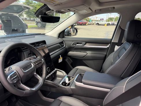 New 2027 GMC Terrain Denali w/ LPO, Floor Liner Package AWD/4WD image 17