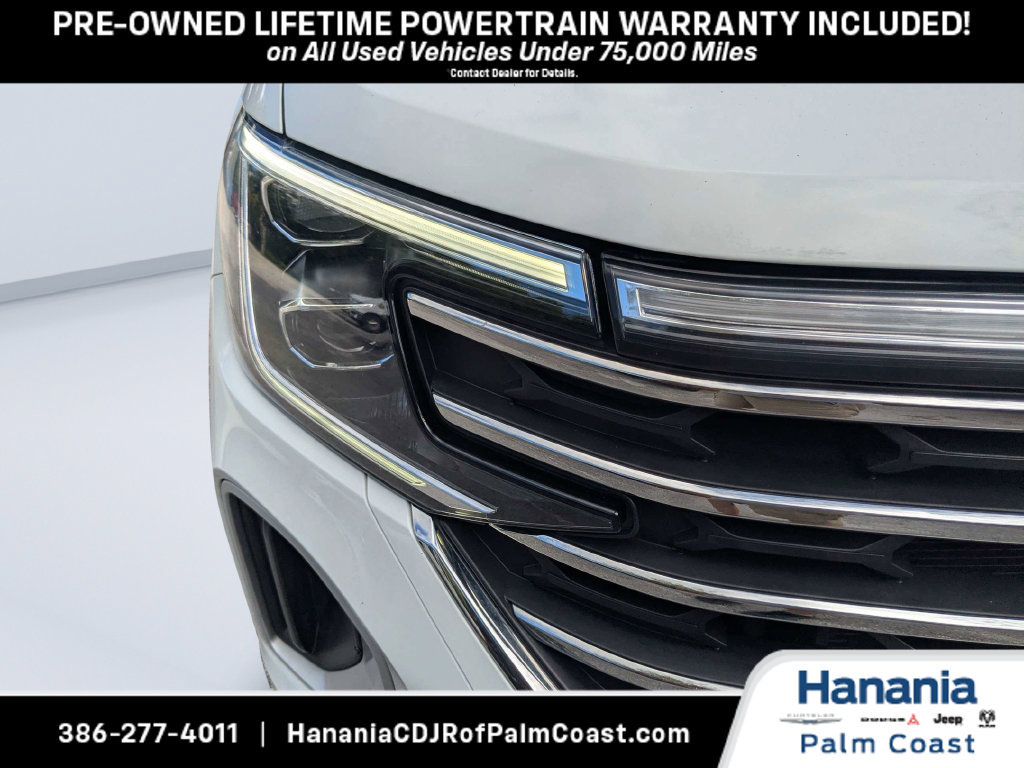 Used 2025 Volkswagen Atlas SE AWD/4WD image 9