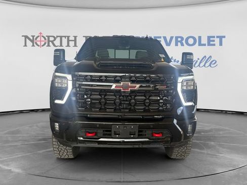 Used 2026 Chevrolet Silverado 2500 ZR2 AWD/4WD image 2