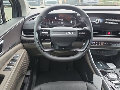 New 2027 Kia Carnival SX FWD image 14