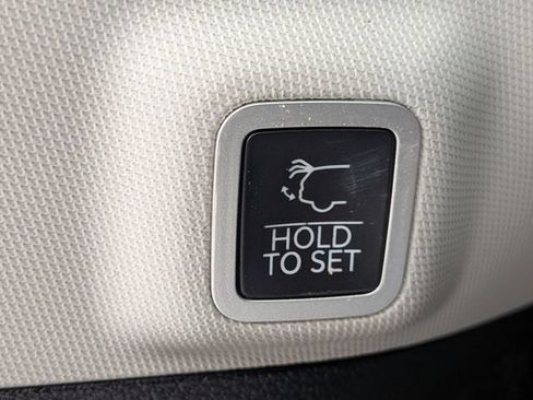 Certified 2023 Jeep Grand Cherokee Summit AWD/4WD image 30