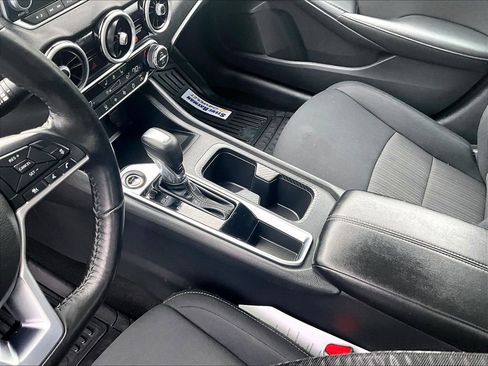 Used 2022 Nissan Sentra SV w/ All-Weather Package image 20