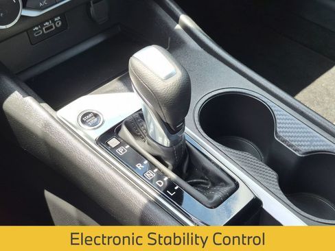 Used 2025 Nissan Altima 2.5 SV FWD image 21