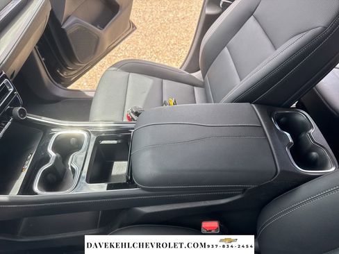 Used 2024 Chevrolet Traverse LT w/ Midnight/Sport Edition FWD image 18