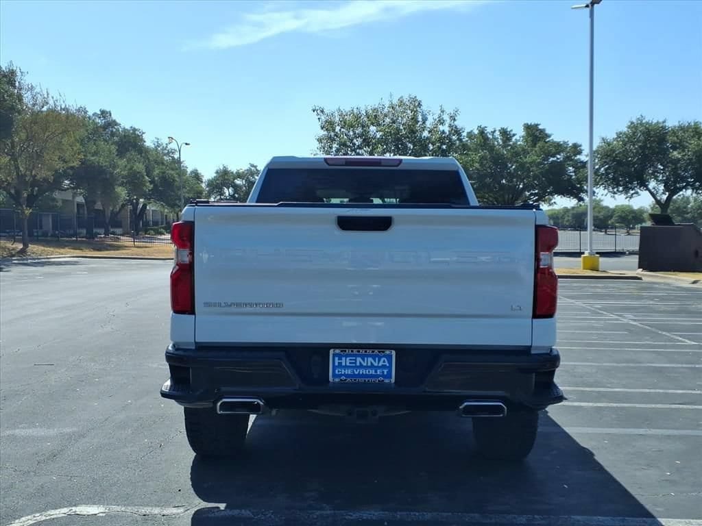 Used 2024 Chevrolet Silverado 1500 LT Trail Boss w/ Protection Package AWD/4WD image 7
