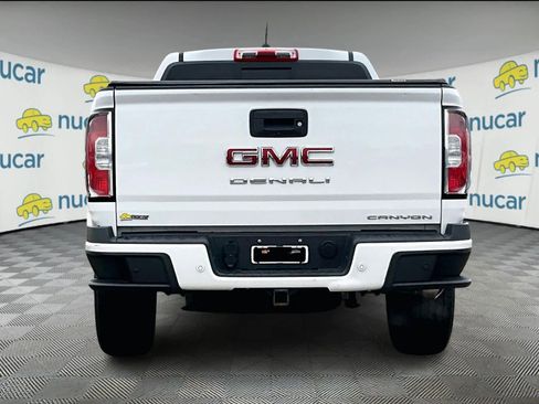 Used 2021 GMC Canyon Denali image 5