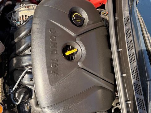 Used 2012 Hyundai Elantra Limited w/ Technology Pkg 5 image 30