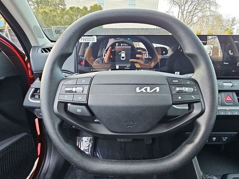 Certified 2025 Kia K4 FWD image 22