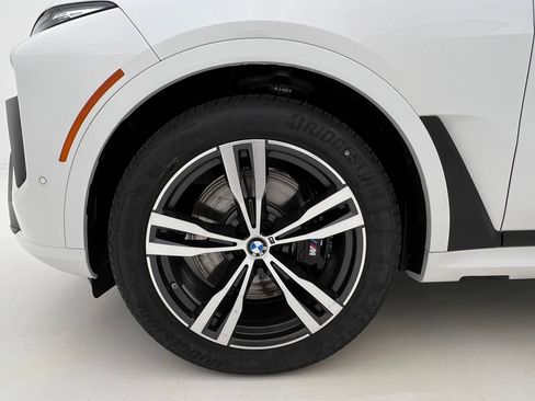 New 2026 BMW X7 xDrive40i w/ Executive Package image 16
