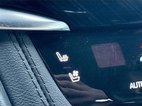 Used 2024 Cadillac XT6 Premium Luxury w/ LPO, Floor Liner Package image 21