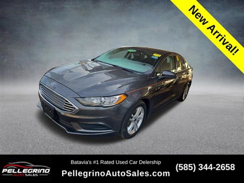 Used 2018 Ford Fusion SE FWD image 1