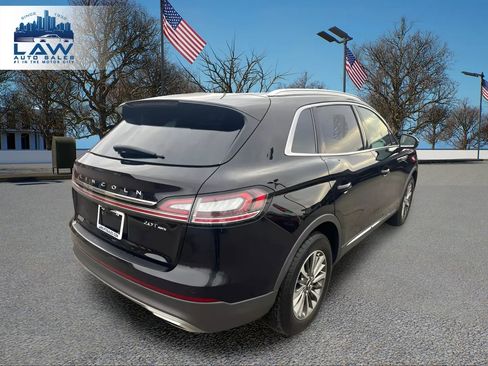 Used 2019 Lincoln Nautilus Select image 5