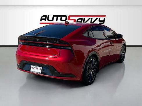 Used 2024 Toyota Prius XLE image 7