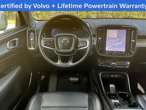 Certified 2025 Volvo XC40 B5 Core image 7