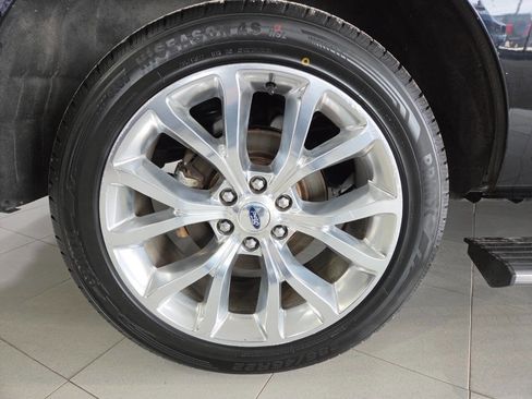 Used 2018 Ford Expedition Limited w/ Equipment Group 302A image 10