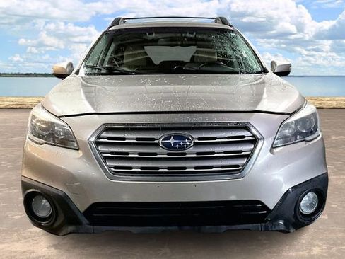 Used 2015 Subaru Outback 2.5i Premium image 2