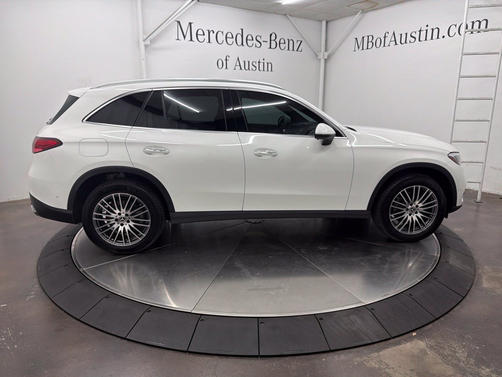 Certified 2026 Mercedes-Benz GLC 300 4MATIC image 9