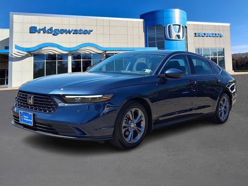 Used 2024 Honda Accord EX image 3